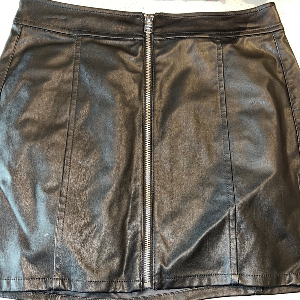 Express black leather skirt